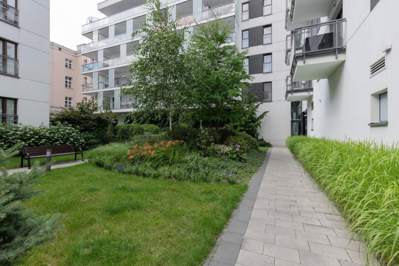 Stylish & Trendy 1 Bedroom Apartment Wola With Parking By Renters Varşova Dış mekan fotoğraf
